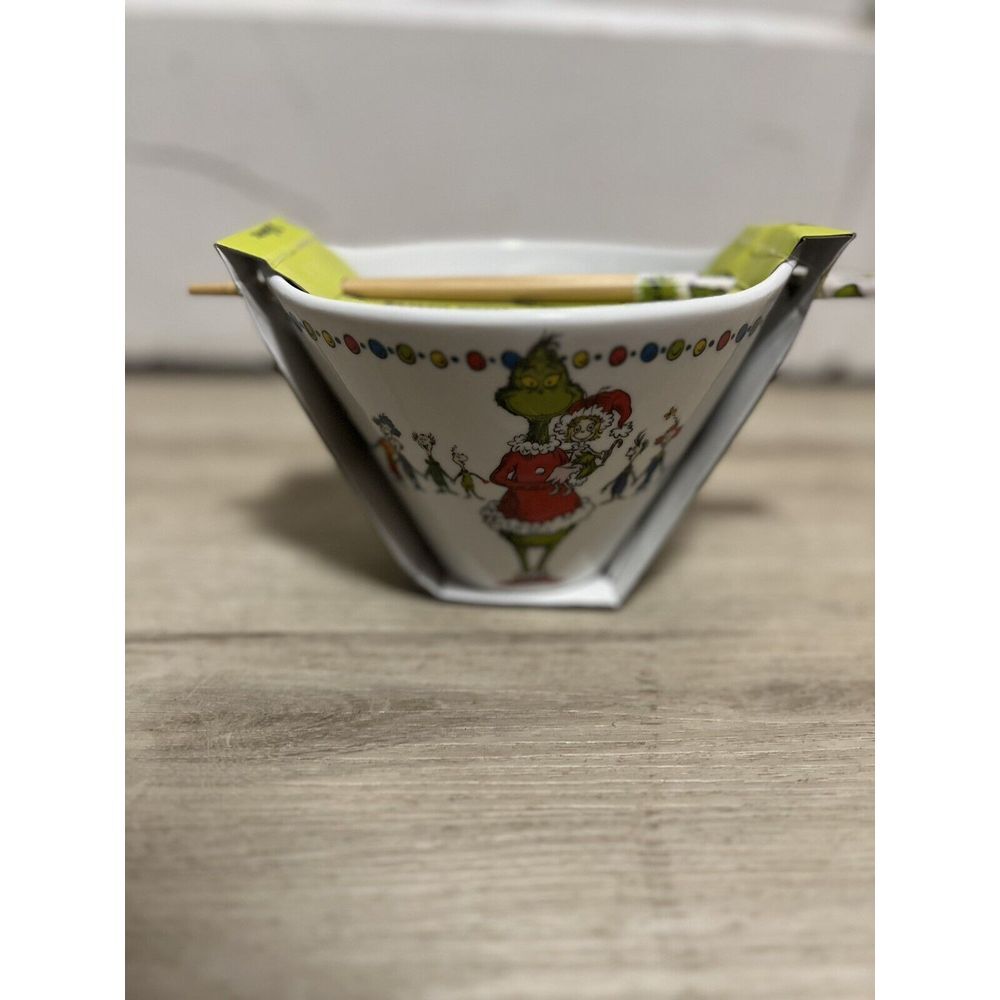 Dr. Seuss‎ The Grinch 20oz Ramen Noodle Bowl With 6in Chopsticks Christmas